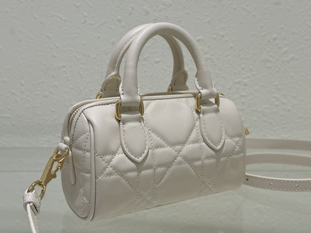 Dior Groove 17 Mini Bag White Macrocannage Calfskin